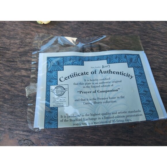Limited Edition Bradford Exchange "Nurse's Prayer Of Compassion" Dimensional Pla - Picture 4 of 5